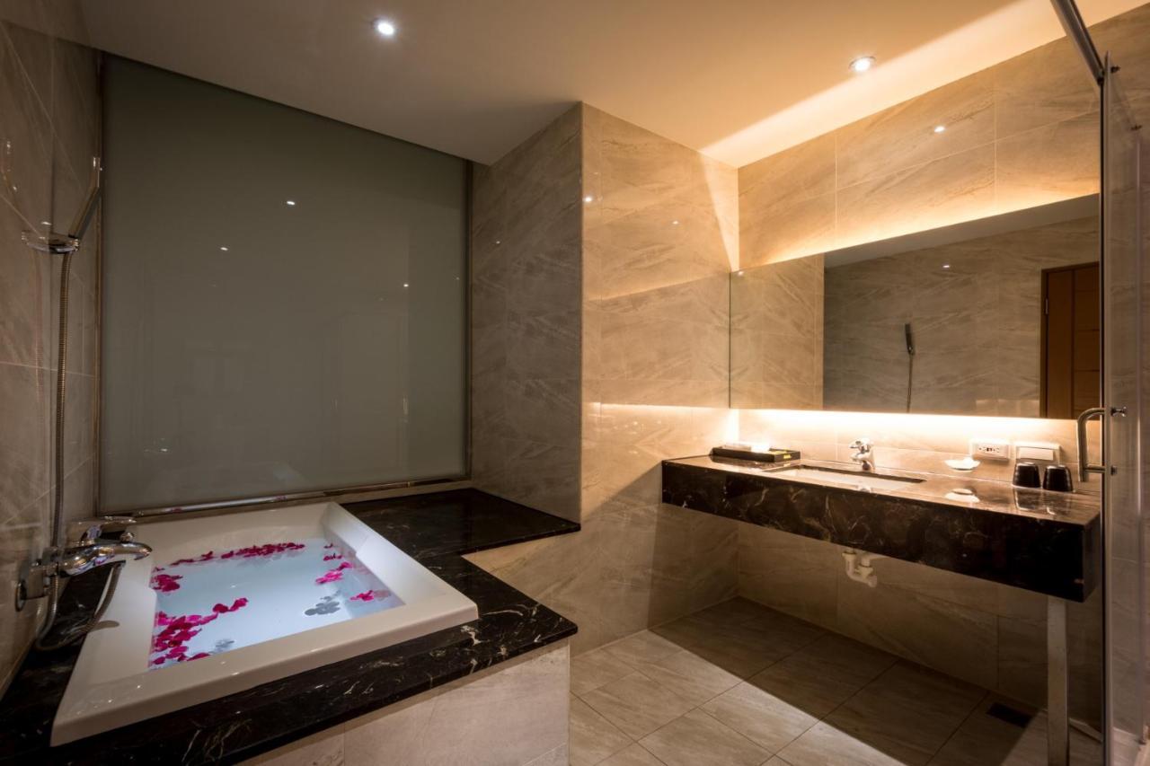 Jai Chateau Hotels & Hostels Tainan Exterior foto
