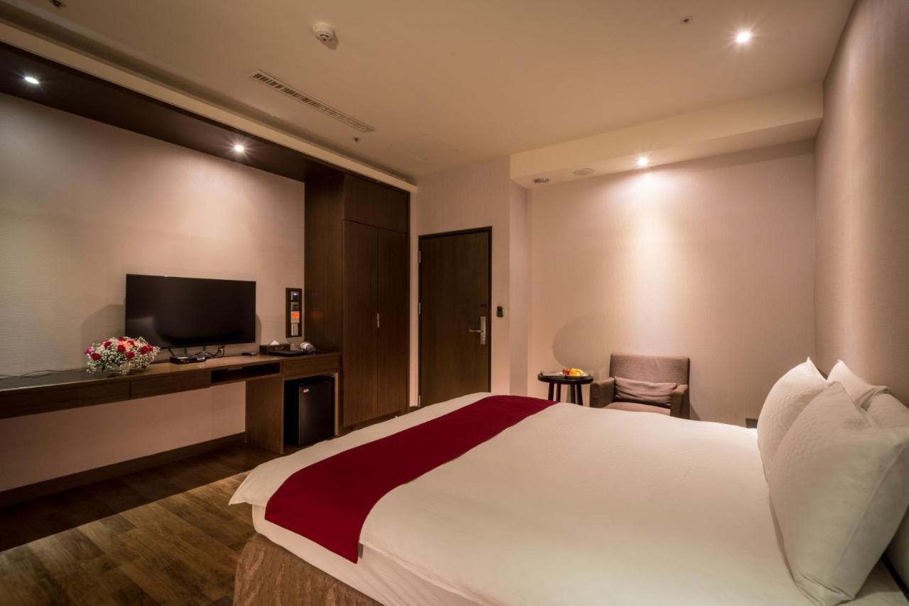 Jai Chateau Hotels & Hostels Tainan Exterior foto