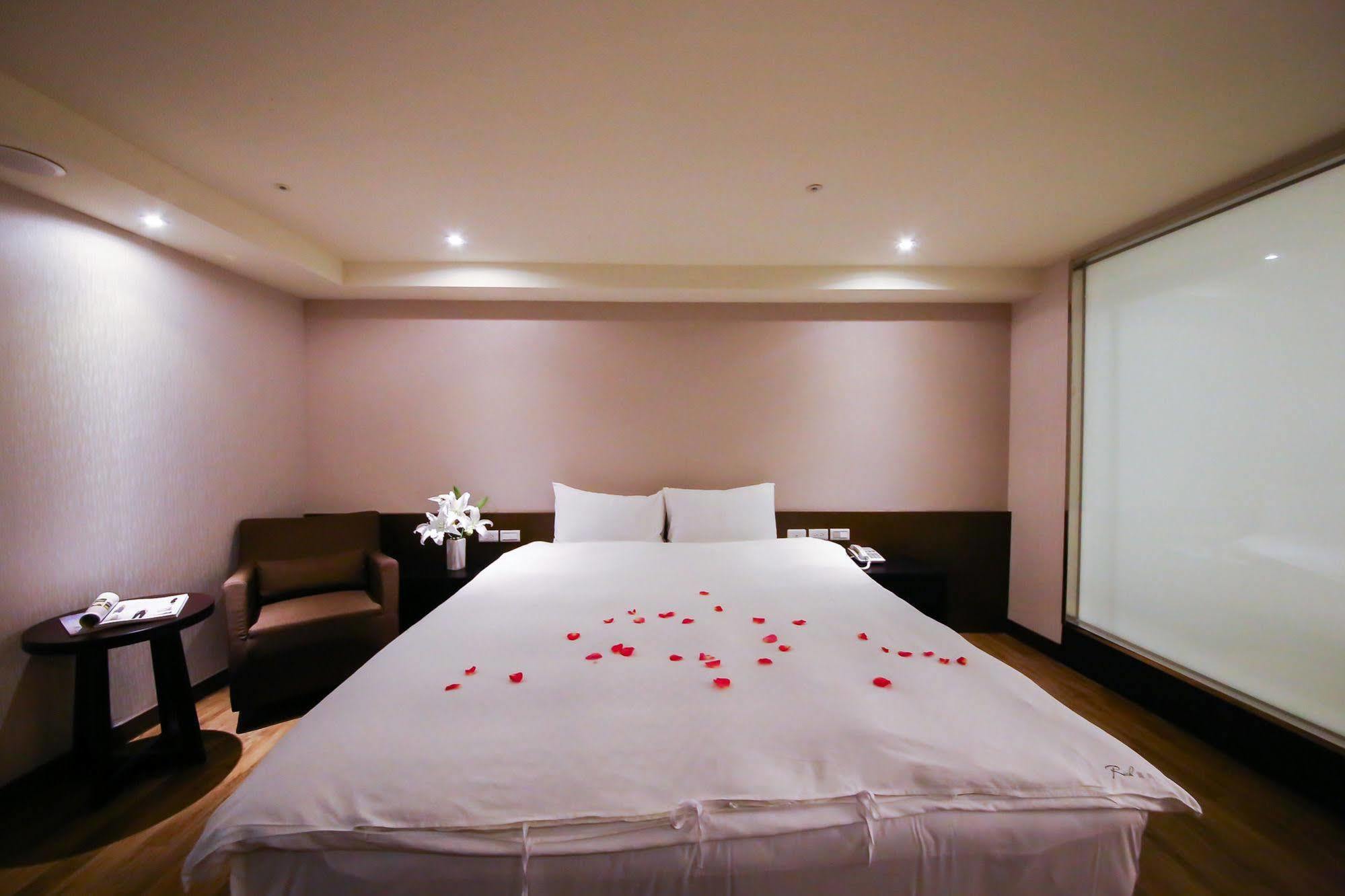 Jai Chateau Hotels & Hostels Tainan Exterior foto