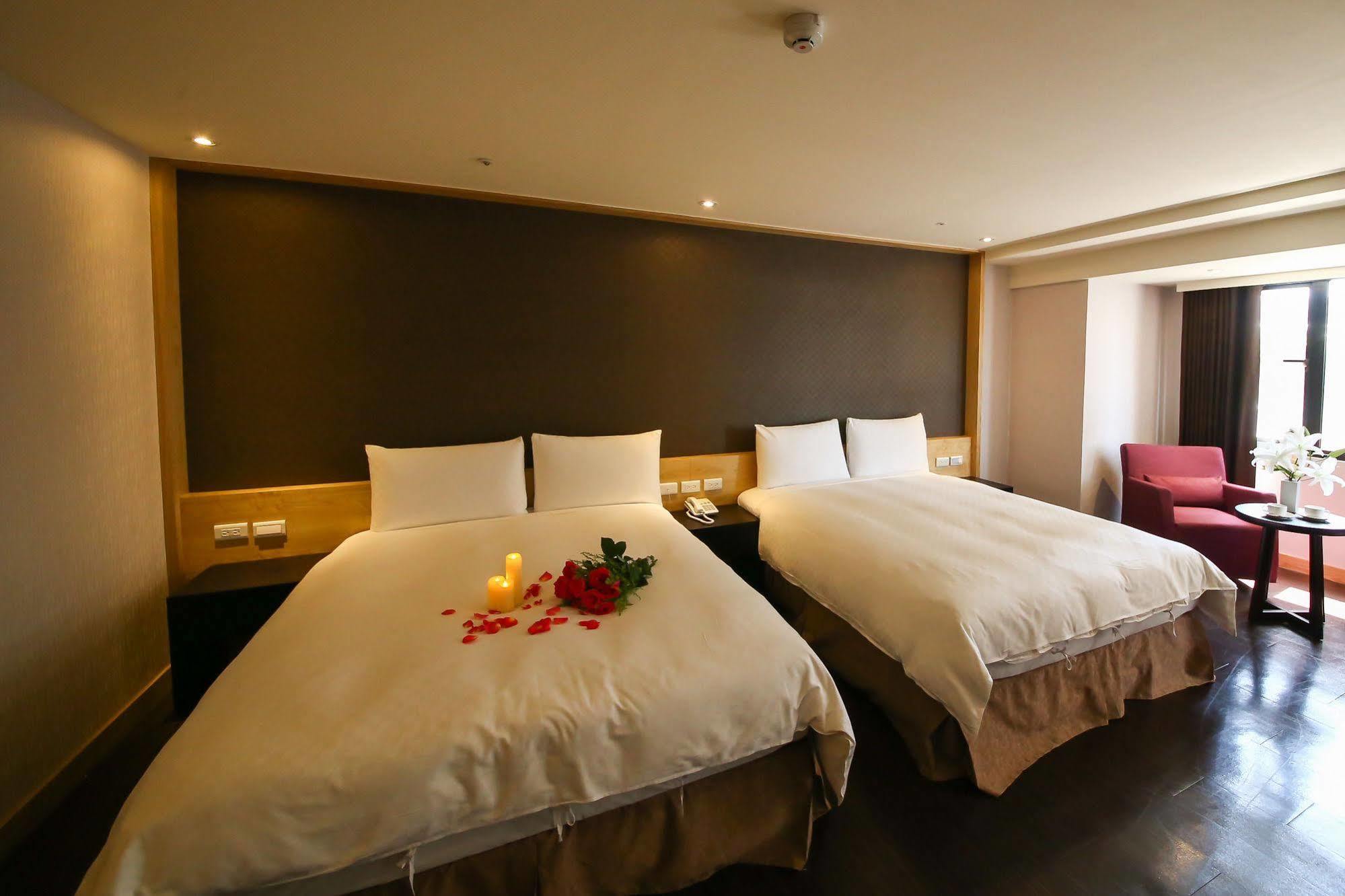 Jai Chateau Hotels & Hostels Tainan Exterior foto